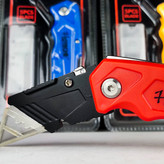 تیزبر و کاتر تاشو با تیغه 5 عدد جنس: دسته ABS، سر آلیاژ روی تیغه تعویض سریع رنگ:زرد،قرمز،آبی