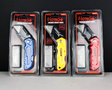 تیزبر و کاتر تاشو با تیغه 5 عدد جنس: دسته ABS، سر آلیاژ روی تیغه تعویض سریع رنگ:زرد،قرمز،آبی