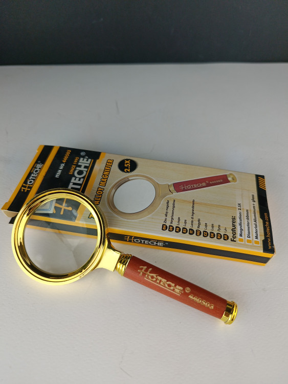 ذره بین فوق صنعتی از جنس آلیاژ روی بزرگنمایی 2.5X قطر 60 میلیمتر برند اصلی هوتچ کد محصول (440503)