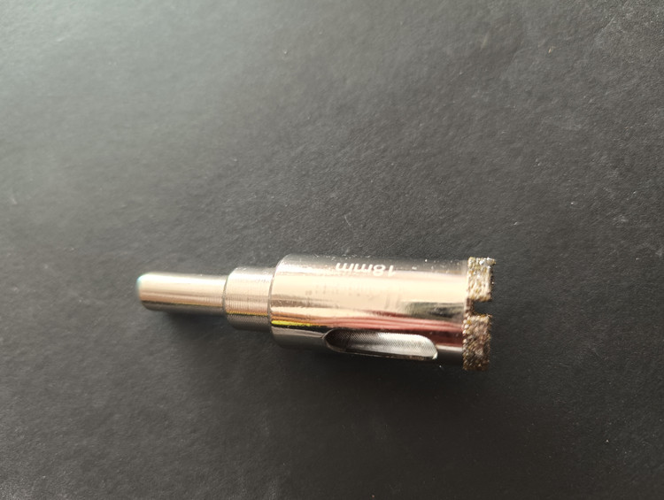مته گردبر الماسی هوتچ (HOTECHE) با قطر ۱۸ میلیمتر شیشه و سرامیک کد محصول 604007 (قسطی)