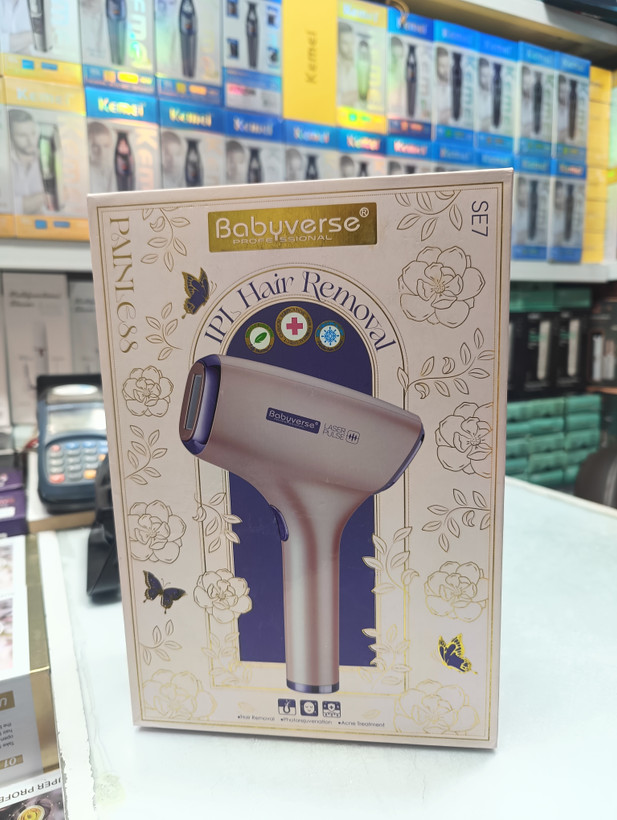 دستگاه لیزر خانگی Babuyverse Professional SE7 (مدل Princess) دیگر یک دستگاه لیزر معمولی نیست؛ با ۱ میلیون شات، تکنولوژی خنککنندگی یخی، و ۹ درجه قدرت، میتوانید در ۱۲ هفته (حدود ۴-۱۲ هفته) شاهد از بین رفتن موها باشید