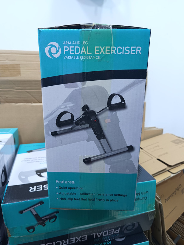 دستگاه پدال ورزشی بازو و پا مینی دوچرخه تاشو خانگی و اداری با مقاومت متغیر و نمایشگر LCD Arm and leg exercise pedal machine, mini folding bike for home and office with variable resistance and LCD display