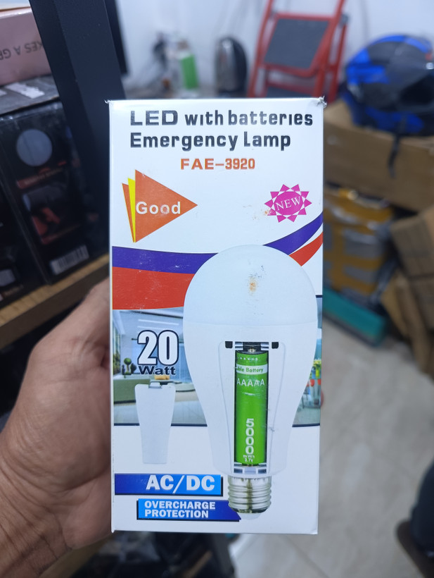 لامپ LED شارژی اضطراری ۲۰ وات مدل FAE-3920 باتری لیتیومی قابل تعویض ۱۸۶۵۰ سرپیچ E27 محافظت در برابر شارژ بیش از حد 20W Emergency Rechargeable LED Lamp Model FAE-3920 Replaceable 18650 Lithium Battery E27 Screw Cap Overcharge Protection