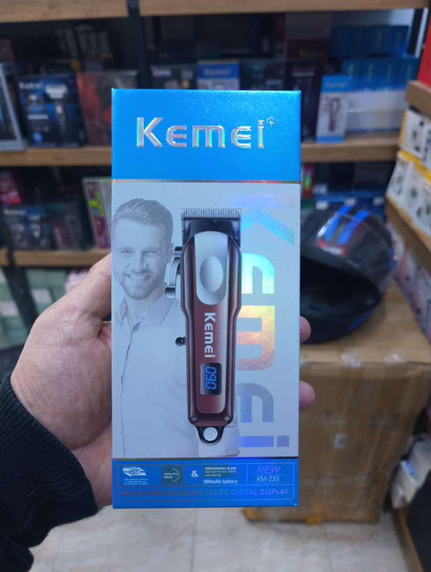 ماشین اصلاح مو و ریش کیمی مدل Kemei KM-233 با نمایشگر LCD و شارژ USB Kemei KM-233 hair and beard trimmer with LCD display and USB charging
